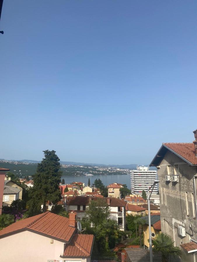 Mika Apartman Appartamento Abbazia Esterno foto